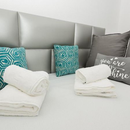 Miranda Premium Center Apartment Малага Екстериор снимка